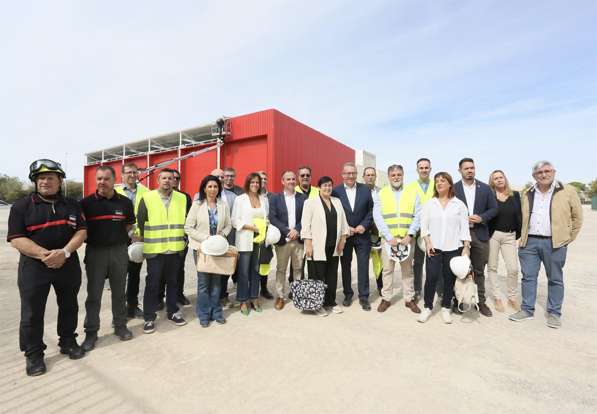 Villena tendrá nuevo parque de bomberos a principios de 2025 y contará con una plantilla de 30 efectivos Villena tendrá nuevo parque de bomberos a principios de 2025 y contará con una plantilla de 30 efectivos