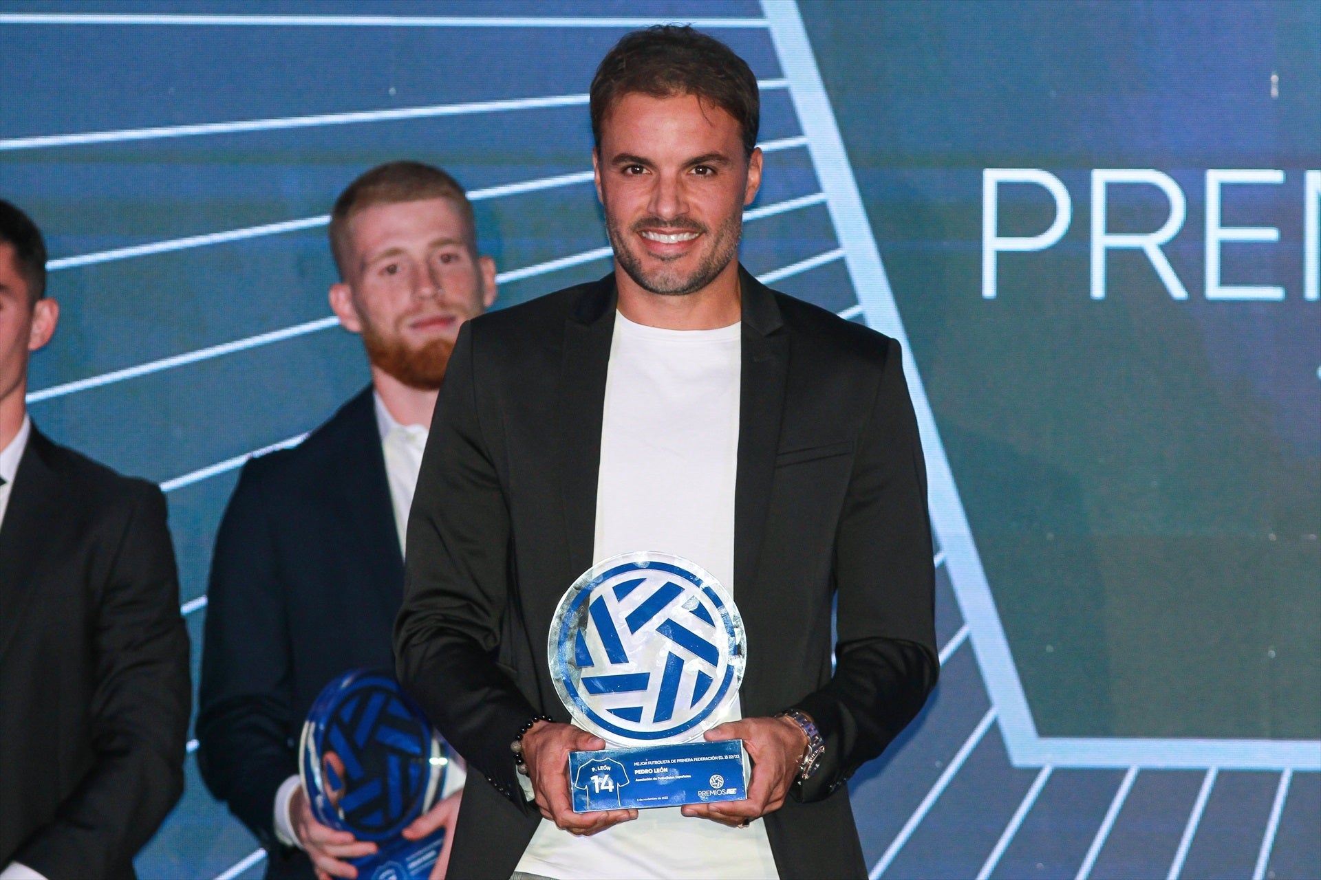 Pedro León: "Voy a cumplir 38 años, pero estoy orgulloso de esta nueva etapa" Pedro León: "Voy a cumplir 38 años, pero estoy orgulloso de esta nueva etapa"