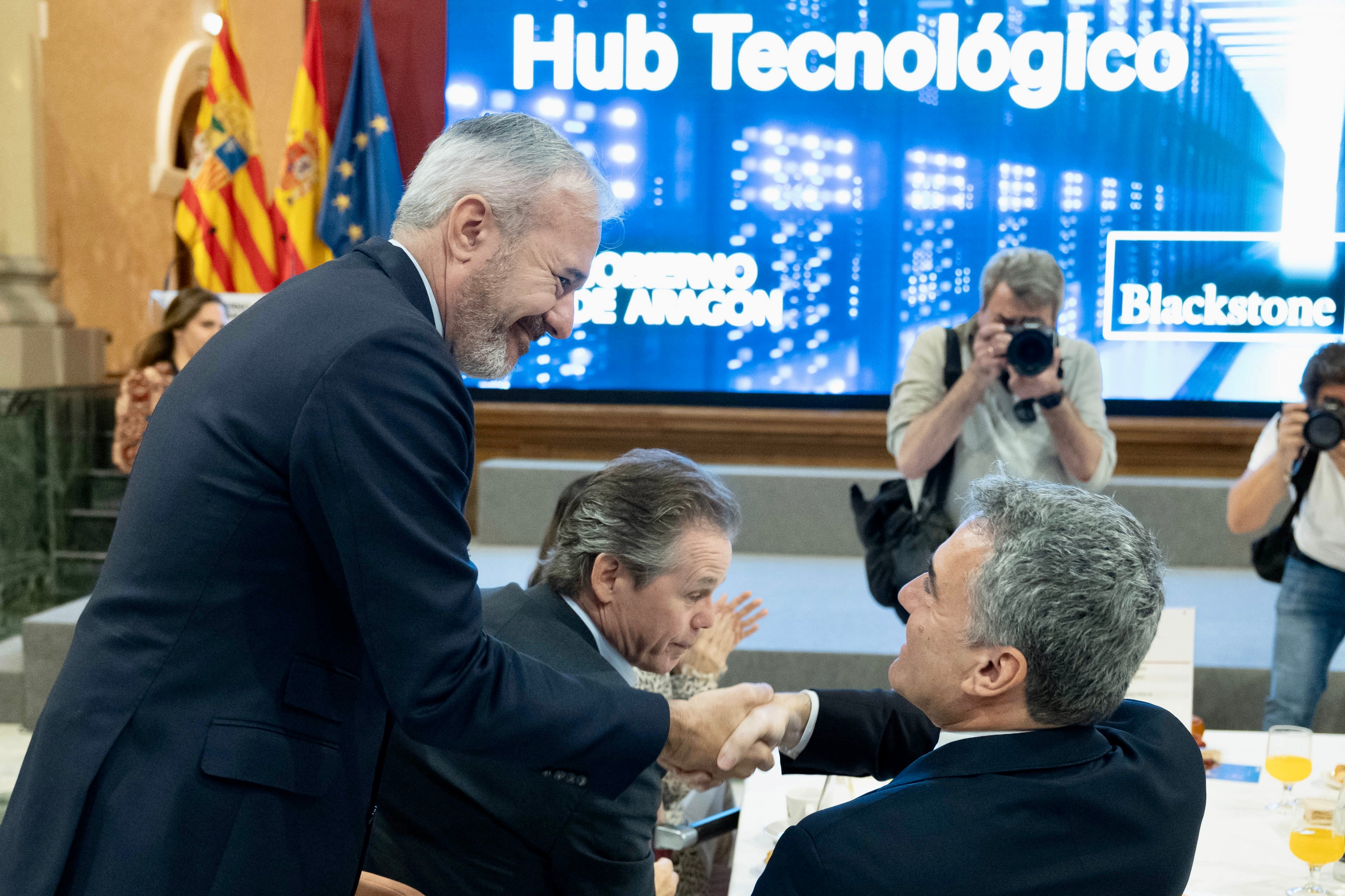 Blackstone invertirá 7.500 millones de euros en nuevos centros de datos en Calatorao Blackstone invertirá 7.500 millones de euros en nuevos centros de datos en Calatorao