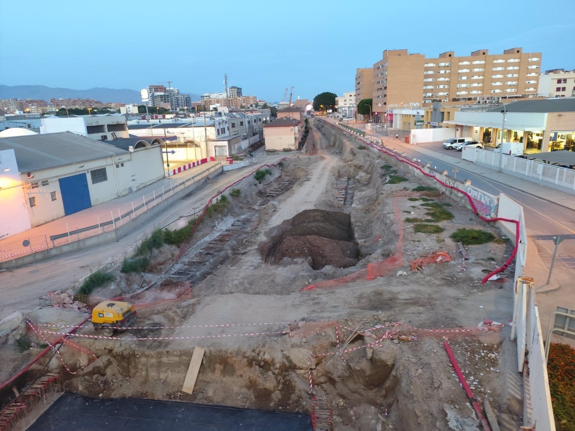 El puente de la autovía del aeropuerto de Almería se demolerá en el mes de noviembre El puente de la autovía del aeropuerto de Almería se demolerá en el mes de noviembre