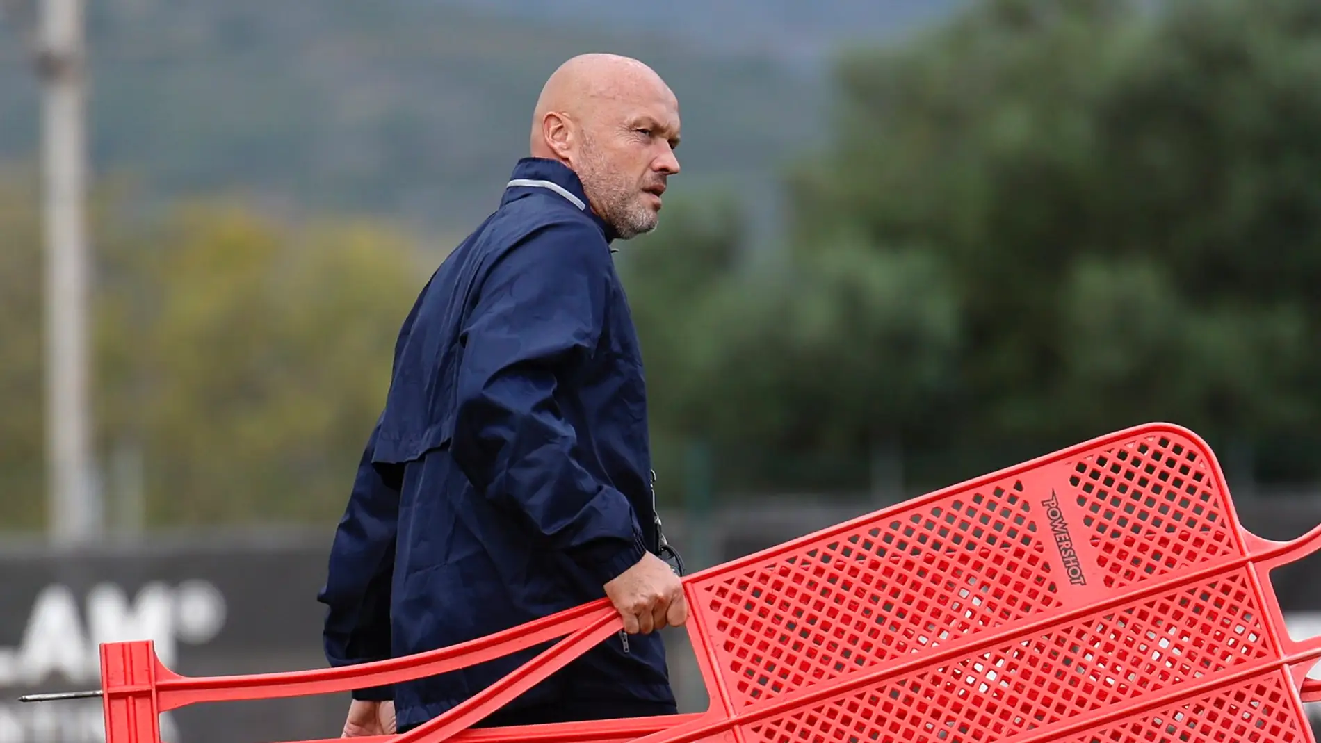 Dick Schreuder durante una entrenamiento Dick Schreuder durante una entrenamiento