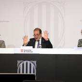 La secretària de Mesures Penals, Elena Pérez; el conseller de Justícia, Ramon Espadaler, i la directora general de Planificació en Salut, Aina Plaza La secretària de Mesures Penals, Elena Pérez; el conseller de Justícia, Ramon Espadaler, i la directora general de Planificació en Salut, Aina Plaza