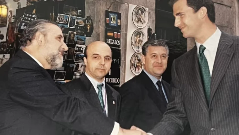 Mateo, con el entonces Príncipe de Asturias Mateo, con el entonces Príncipe de Asturias