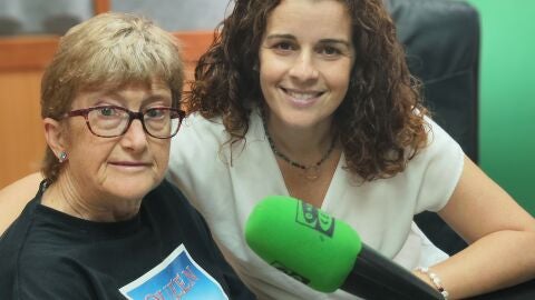 Bego&ntilde;a Garc&iacute;a, usuaria, y Muriel Previ, directora del Carlos Mir.