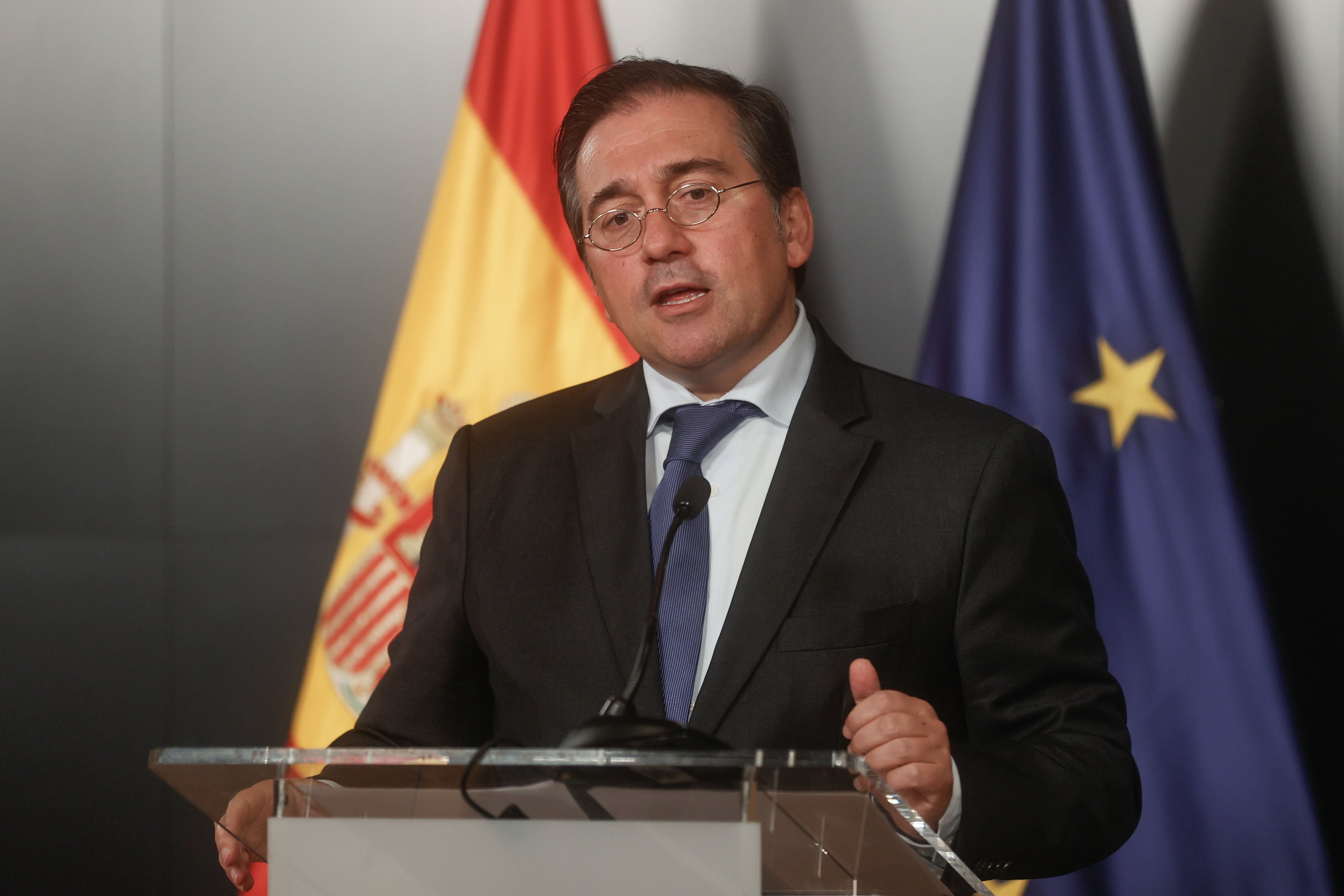 Albares responde a las críticas por el nombramiento de embajadores: "Es potestad del Consejo de Ministros" Albares responde a las críticas por el nombramiento de embajadores: "Es potestad del Consejo de Ministros"