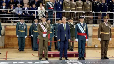 El delegado del Gobierno estaca la "extraordinaria implicación" de los agentes de la Guardia Civil con la sociedad extremeña El delegado del Gobierno estaca la "extraordinaria implicación" de los agentes de la Guardia Civil con la sociedad extremeña