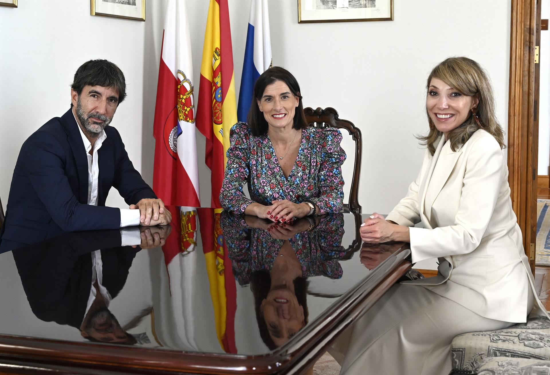 Anjana, el mayor cable transatlántico submarino, aterriza en Santander para conectar Estados Unidos y Europa Anjana, el mayor cable transatlántico submarino, aterriza en Santander para conectar Estados Unidos y Europa