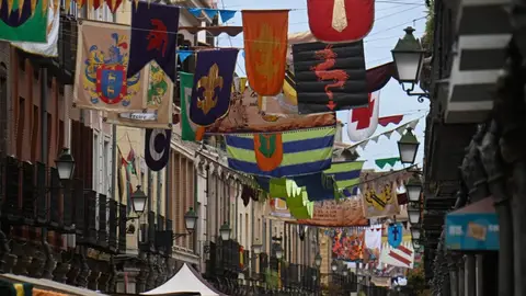 El Mercado Cervantino de Alcalá de Henares llega a su fin tras seis días de actividad Calle Mayor de Alcalá de Henares durante el Mercado Cervantino 2024