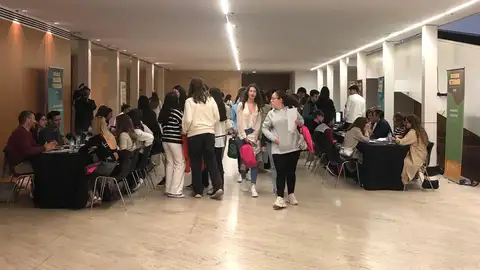 Más de 3.500 estudiantes de 46 institutos pasarán por la XIII Feria Educativa UEx que se celebra en Cáceres y Badajoz Más de 3.500 estudiantes de 46 institutos pasarán por la XIII Feria Educativa UEx que se celebra en Cáceres y Badajoz