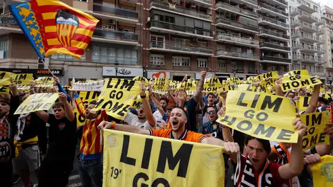El valencianista retenido en Singapur reconoce su error pero lamenta el "abuso de poder" El valencianista retenido en Singapur reconoce su error pero lamenta el "abuso de poder"
