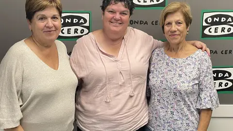 Elvira López y Valentina Márquez de Ágora en Onda Cero Marina Baixa con Marta Llinares. Elvira López y Valentina Márquez de Ágora en Onda Cero Marina Baixa con Marta Llinares.