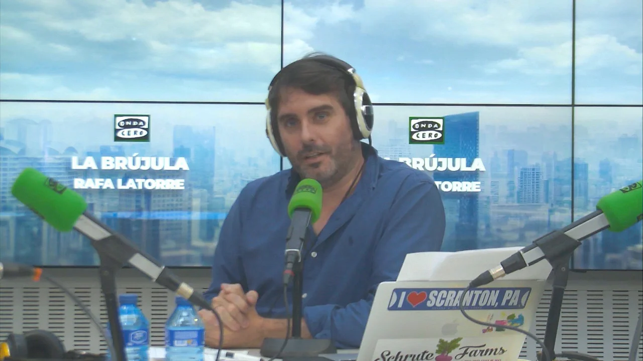 El monólogo de las ocho: "Cuando alguien necesita inventarse once versiones de un mismo hecho es que la verdad es inconfesable" El monólogo de las ocho: "Cuando alguien necesita inventarse once versiones de un mismo hecho es que la verdad es inconfesable"