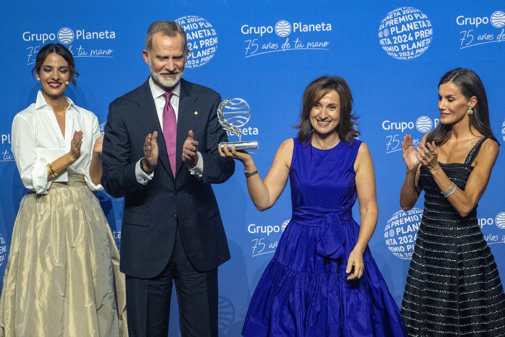 Paloma Sánchez-Garnica gana el Premio Planeta 2024 Paloma Sánchez-Garnica gana el Premio Planeta 2024
