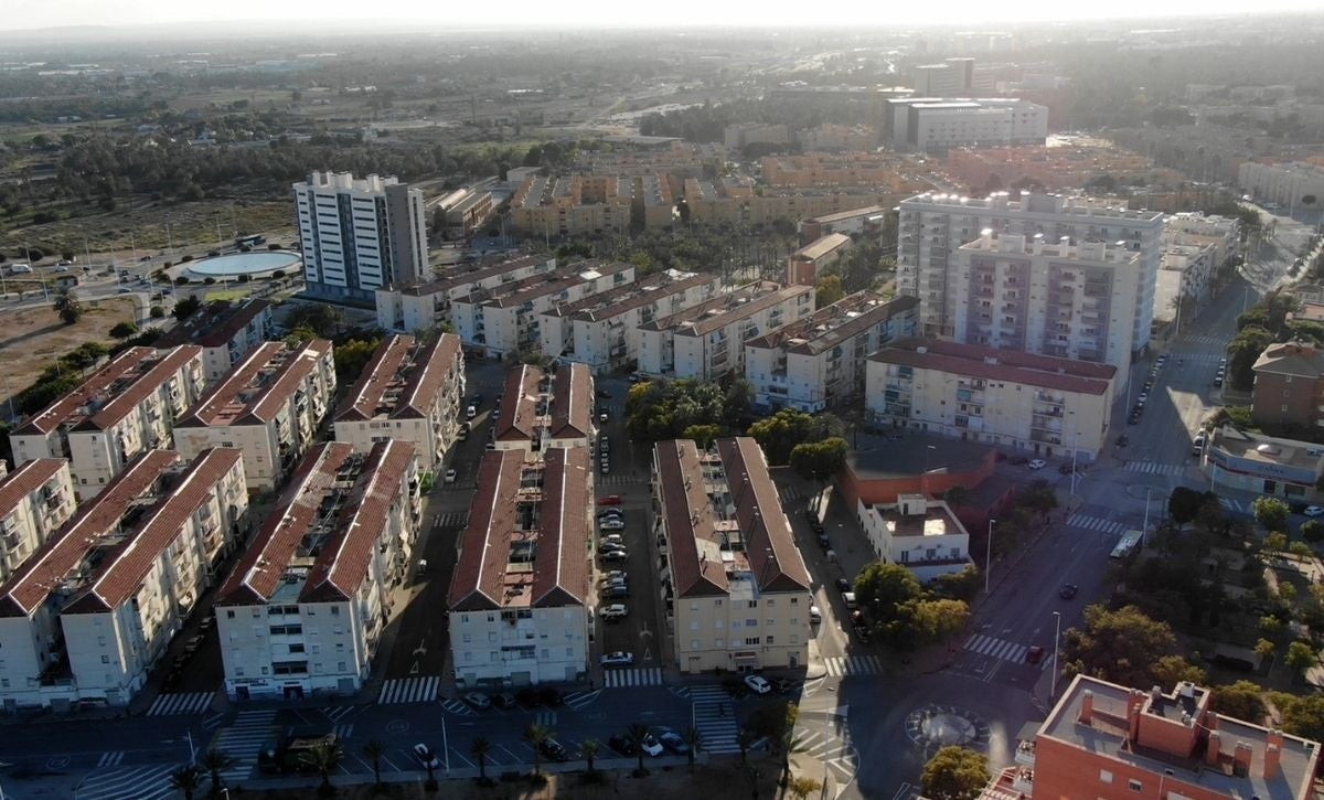 Para el alcalde de Elche el incendio de la vivienda en San Antón urge que la Generalitat se comprometa con la renovación del barrio Para el alcalde de Elche el incendio de la vivienda en San Antón urge que la Generalitat se comprometa con la renovación del barrio
