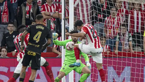 Crettaz no es suficiente para frenar al Sporting Crettaz no es suficiente para frenar al Sporting