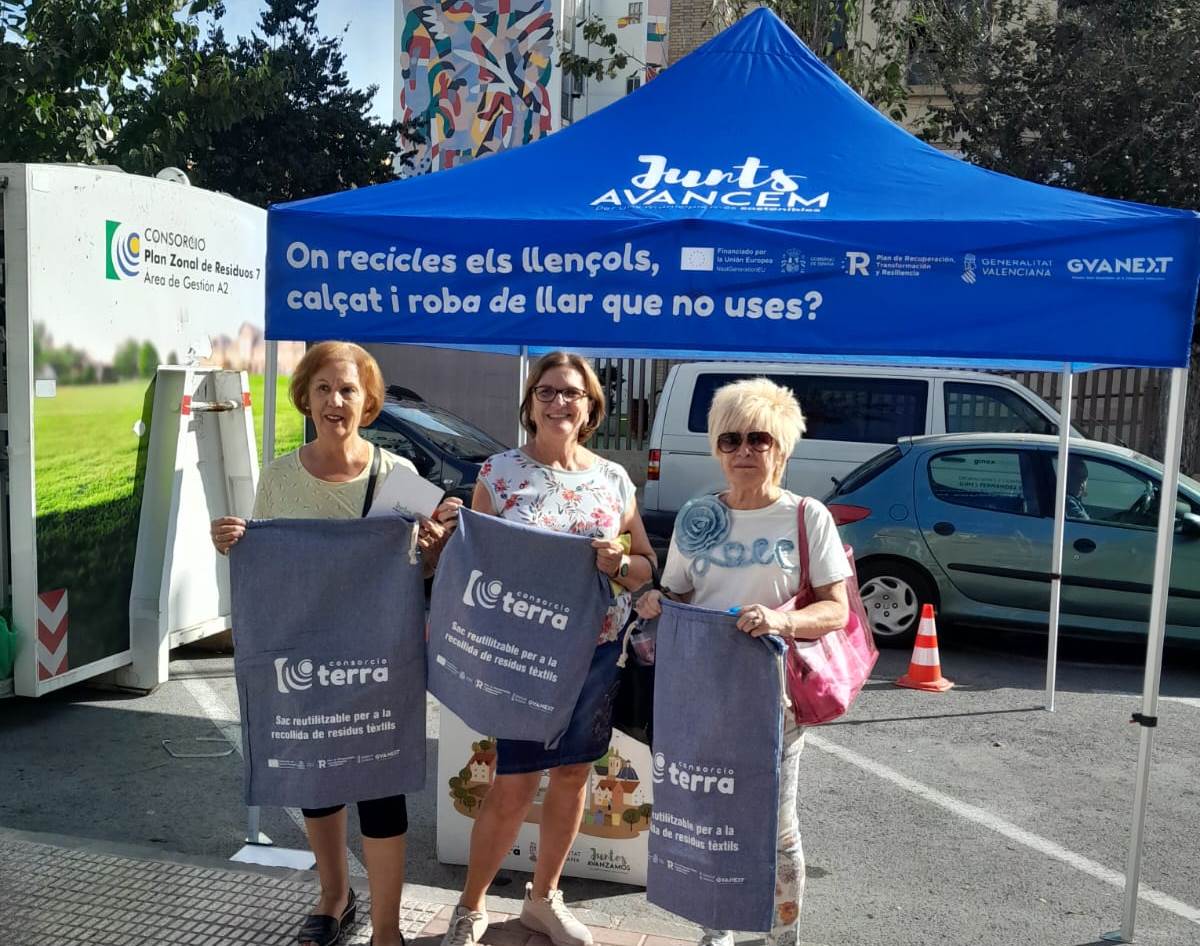 El Consorcio Terra fomenta la separación de las prendas textiles usadas El Consorcio Terra fomenta la separación de las prendas textiles usadas