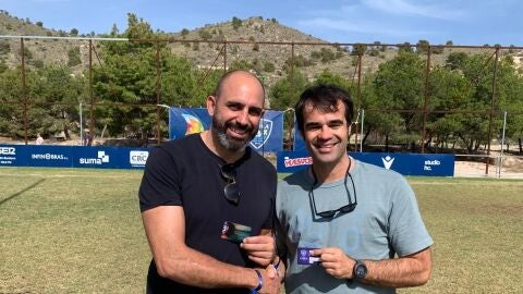 Guillem Carri&oacute;n, presidente del Rugby la Vila y Jacobo Balongo, presidente del Balonmano Servigroup Benidorm