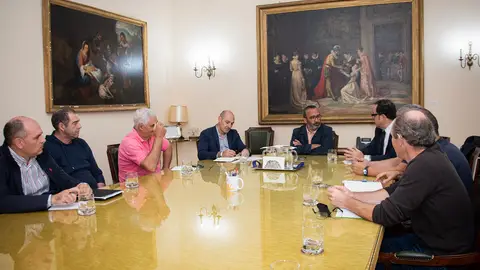 Diputación de Cáceres garantiza con 70.000 euros la presencia del sector apícola cacereño en APIMONDIA 2025 Diputación de Cáceres garantiza con 70.000 euros la presencia del sector apícola cacereño en APIMONDIA 2025