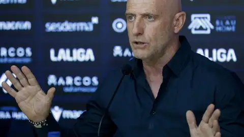 El entrenador del Levante, Julián Calero, en una imagen de archivo El entrenador del Levante, Julián Calero, en una imagen de archivo
