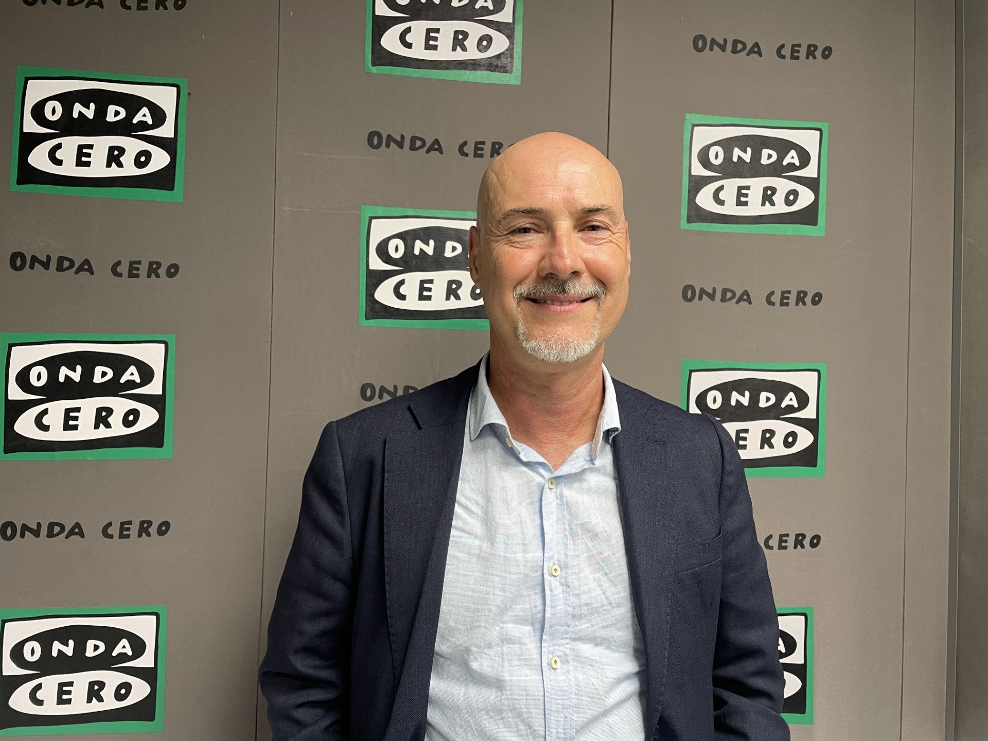 Joaquim Molina investiga un crimen en la corte de Jaime II en Angelicus Joaquim Molina investiga un crimen en la corte de Jaime II en Angelicus