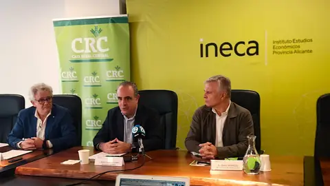 Ignacio Amirola en el centro de la imagen durante la rueda de prensa Ignacio Amirola en el centro de la imagen durante la rueda de prensa