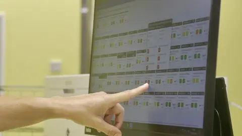 Una de les pantalles de l'hospital de Can Ruti mostrant el "mapa del dolor" d'un pacient Una de les pantalles de l'hospital de Can Ruti mostrant el "mapa del dolor" d'un pacient