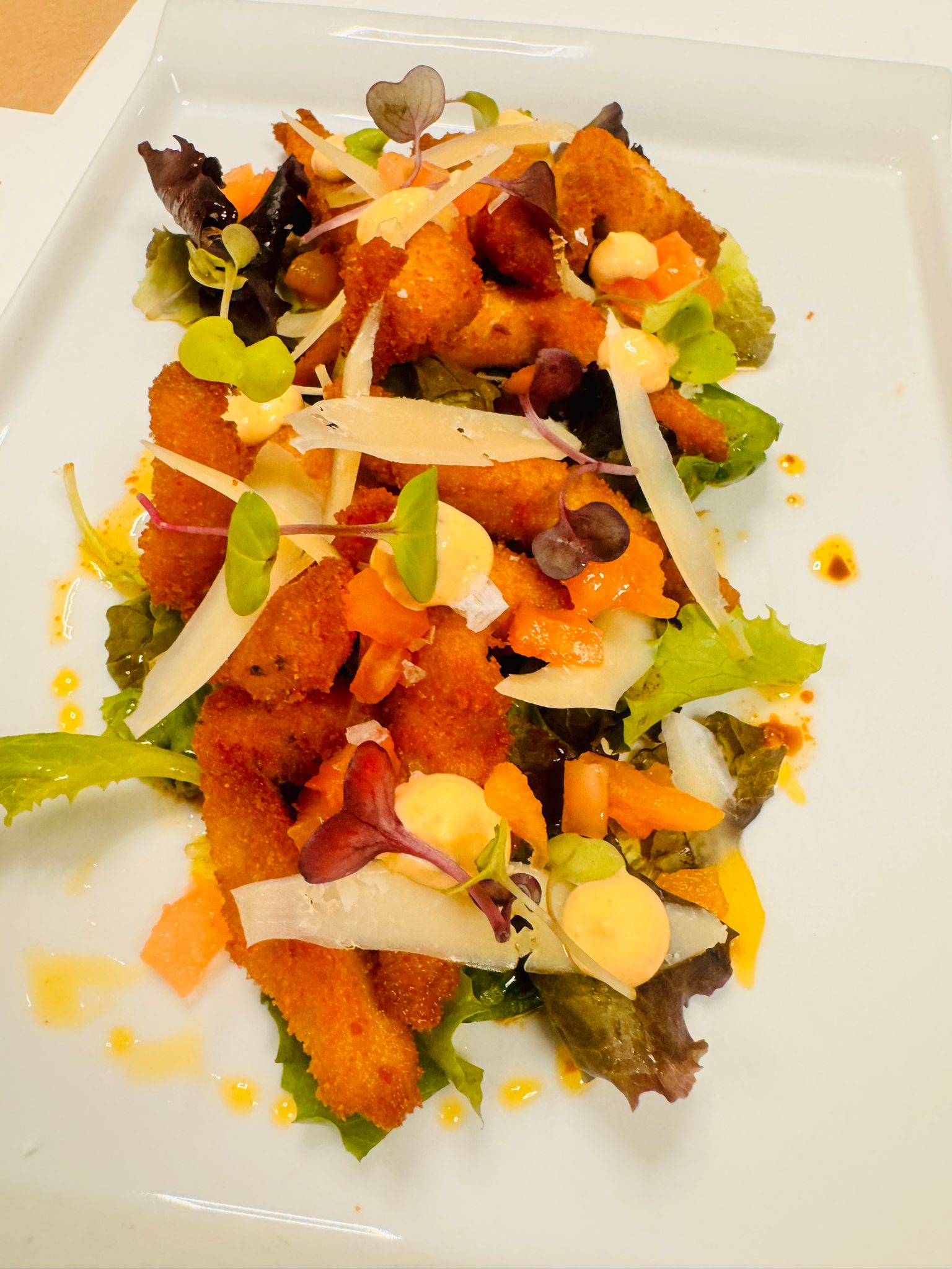 Ensalada de pollo con queso Ensalada de pollo con queso