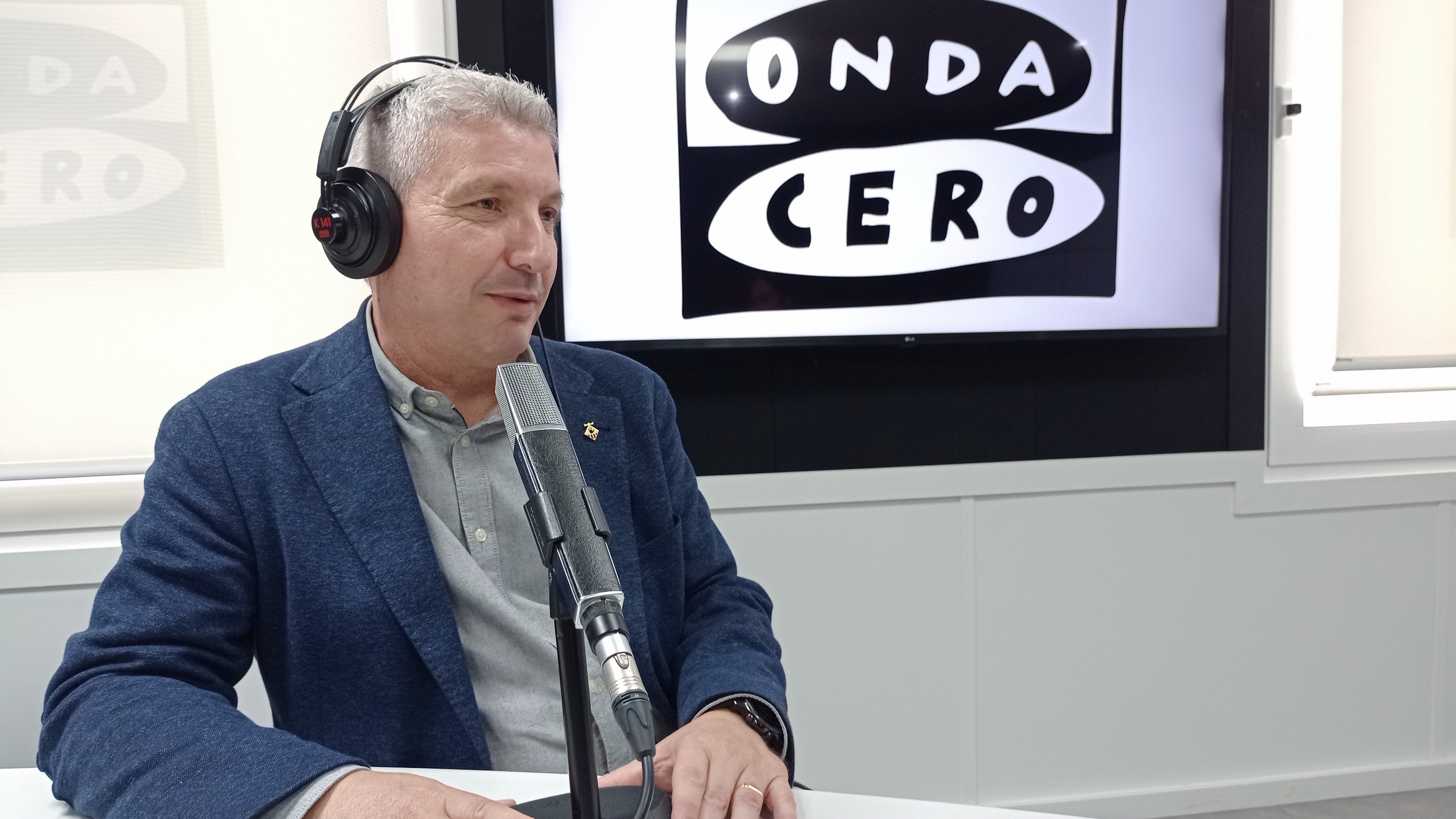 Eduard Sanz: "L'accés a l'habitatge és un tema cabdal a Esplugues de Llobregat" Eduard Sanz: "L'accés a l'habitatge és un tema cabdal a Esplugues de Llobregat"