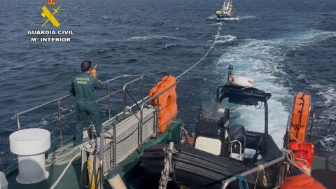 Auxilio Pesquero por la Guardia Civil de Cantabria