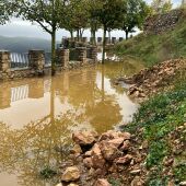 Vistabella trabaja para volver a la normalidad tras la tromba de agua que ha destrozado caminos y carreteras rurales