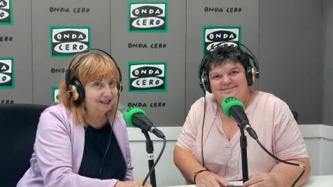 Vicenta Llorca, directora de MEDESMED, junto a Marta Llinares