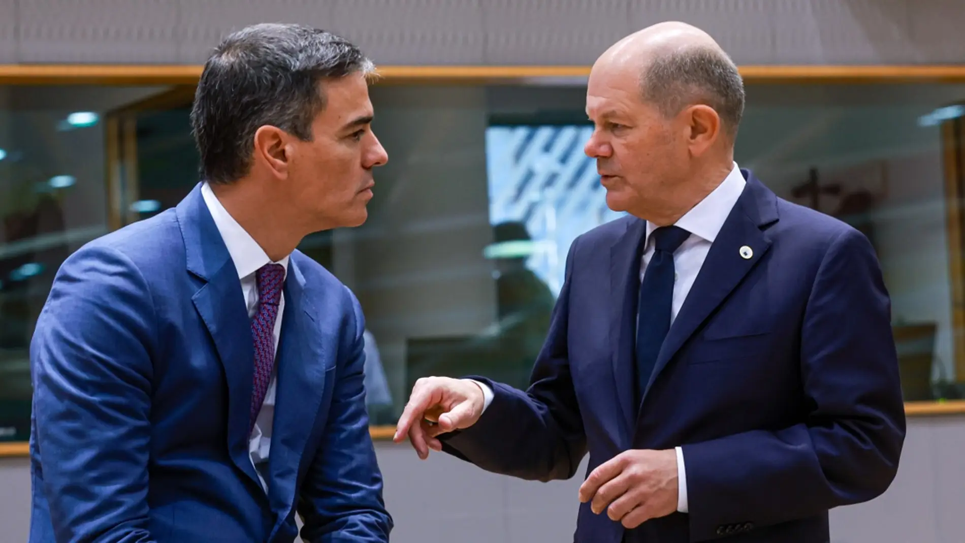 Sánchez asegura que el fiscal general del Estado hizo "lo que tenía que hacer" y llama "delincuente confeso" al novio de Ayuso Sánchez asegura que el fiscal general del Estado hizo "lo que tenía que hacer" y llama "delincuente confeso" al novio de Ayuso