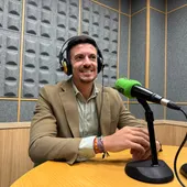 El alcalde de Aljaraque, Adrián Cano, en los estudios de Onda Cero. El alcalde de Aljaraque, Adrián Cano, en los estudios de Onda Cero.
