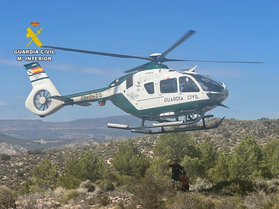 La Guardia Civil rescata el cuerpo de un senderista fallecido en el Cabeçó d’Or La Guardia Civil rescata el cuerpo de un senderista fallecido en el Cabeçó d’Or