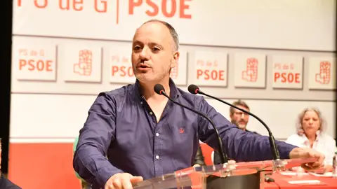 Os socialistas pontevedreses pedirán máis municipalismo no Congreso Federal O secretario xeral do PSdG na provincia de Pontevedra, David Regades encabeza a Delegación referendado por case 800 avais.