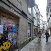 La alcaldesa de Santiago señala que "hay una propuesta de conseguir espacios" para la colocación de cartelería que se localiza en fachadas de edificios del casco histórico