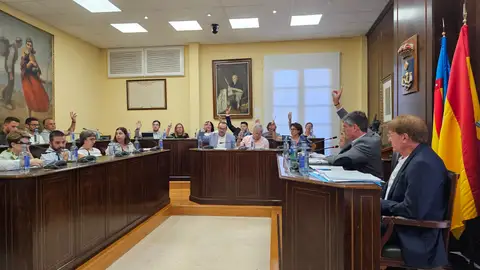 Partido Popular y Gent per la Vila aprueban la subida de la tasa de basura y la de las tarifas del alcantarillado en Villajoyosa Partido Popular y Gent per la Vila aprueban la subida de la tasa de basura y la de las tarifas del alcantarillado en Villajoyosa