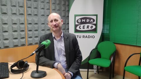 V&iacute;ctor Gonz&aacute;lez, director de la Uned de Pontevedra