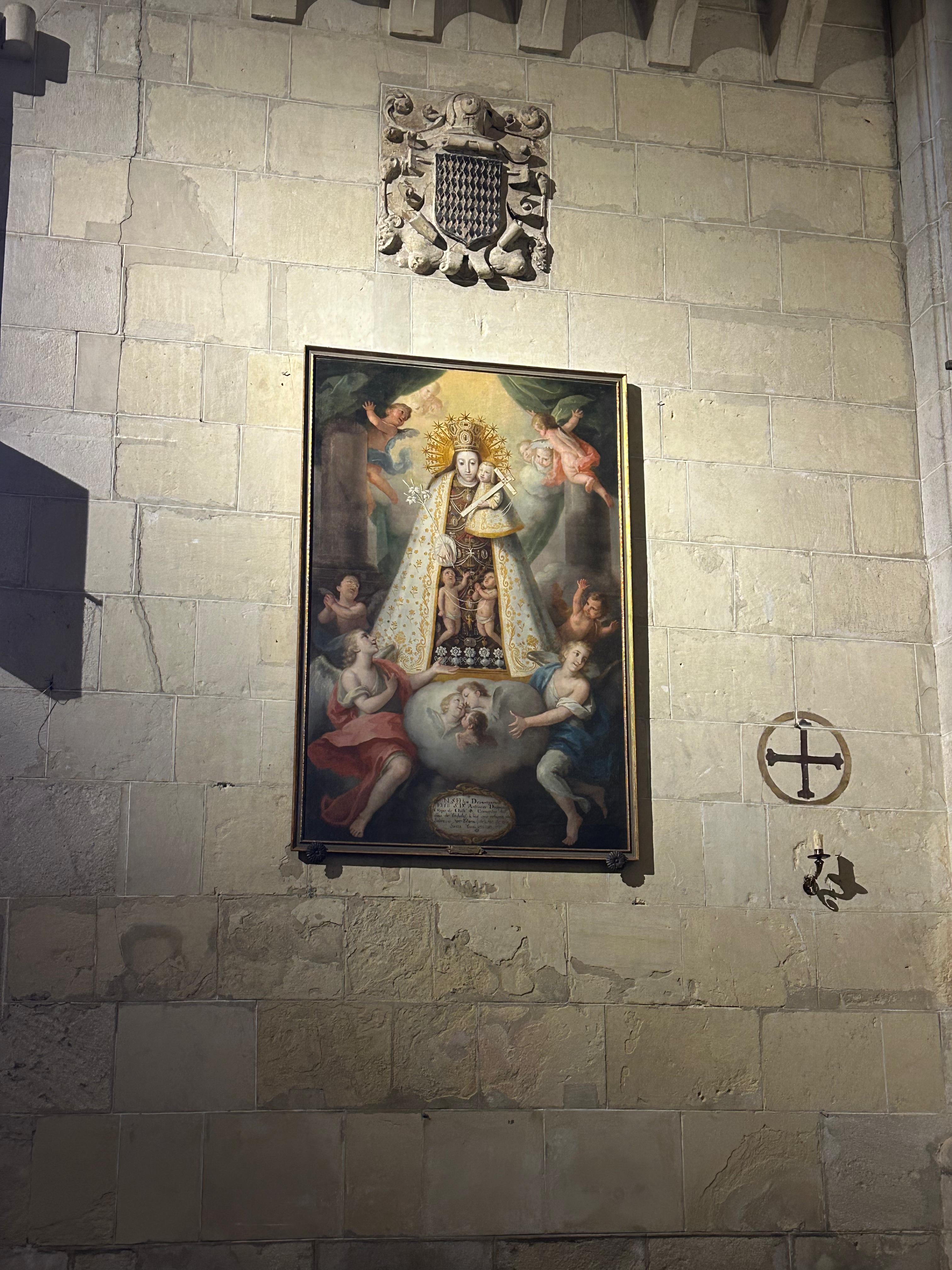La Virgen de los Desamparados luce de nuevo en un cuadro en la basílica de Santa María de Elche La Virgen de los Desamparados luce de nuevo en un cuadro en la basílica de Santa María de Elche