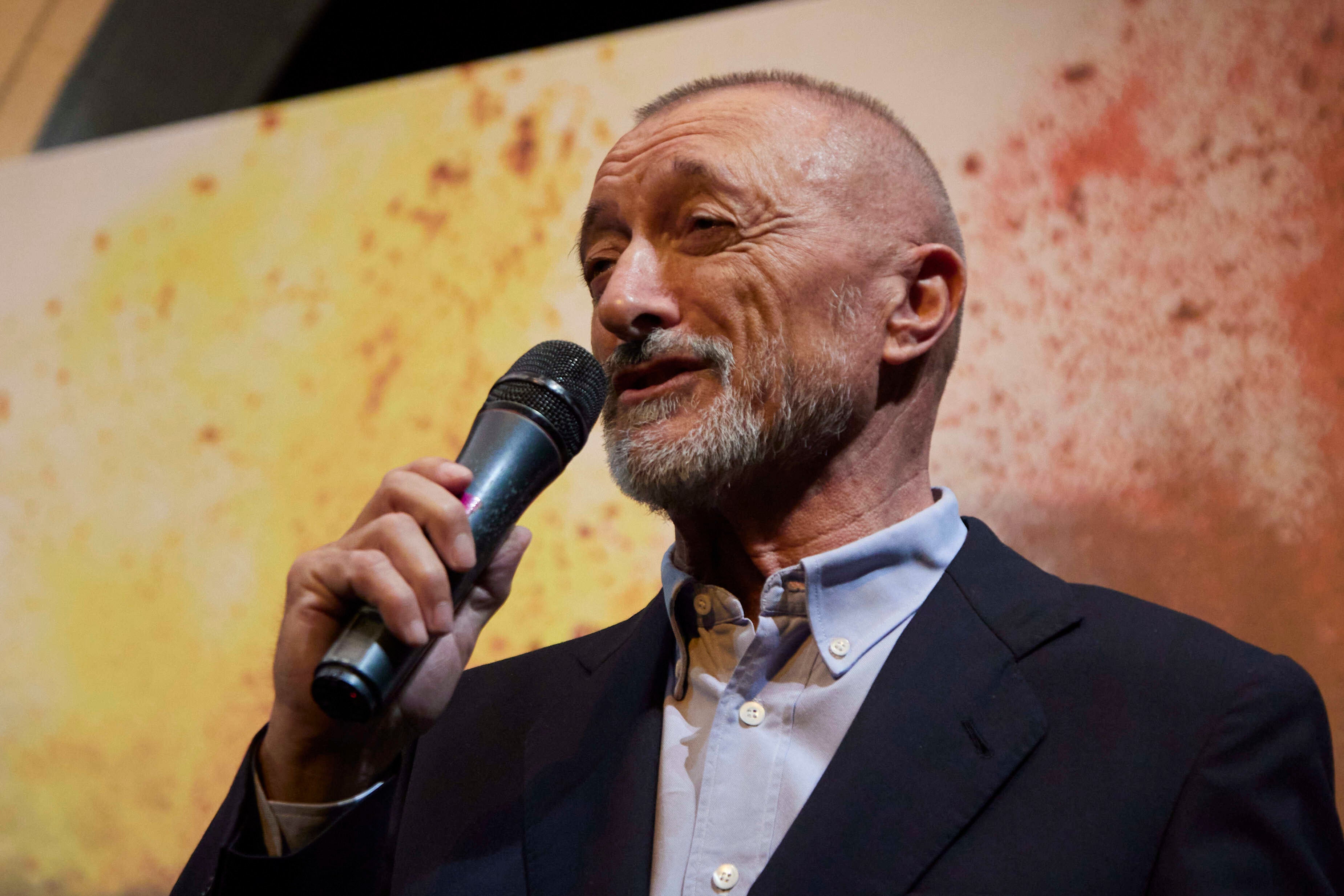 Arturo Pérez-Reverte, tras el bulo sobre la UCO que han difundido tres ministros del PSOE: "La elección es bien sencilla…" Arturo Pérez-Reverte, tras el bulo sobre la UCO que han difundido tres ministros del PSOE: "La elección es bien sencilla…"