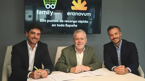 Family Cash se alía con Eranovum para instalar casi un centenar de puntos de recarga rápida para vehículos eléctricos Family Cash se alía con Eranovum para instalar casi un centenar de puntos de recarga rápida para vehículos eléctricos