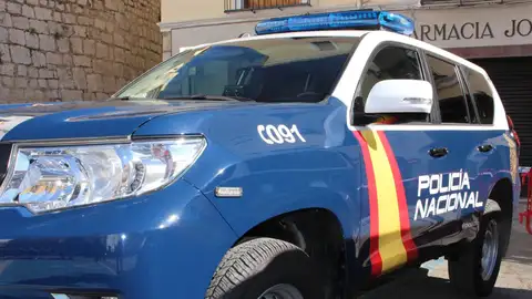 Vehículo de la Policía Nacional. Vehículo de la Policía Nacional.