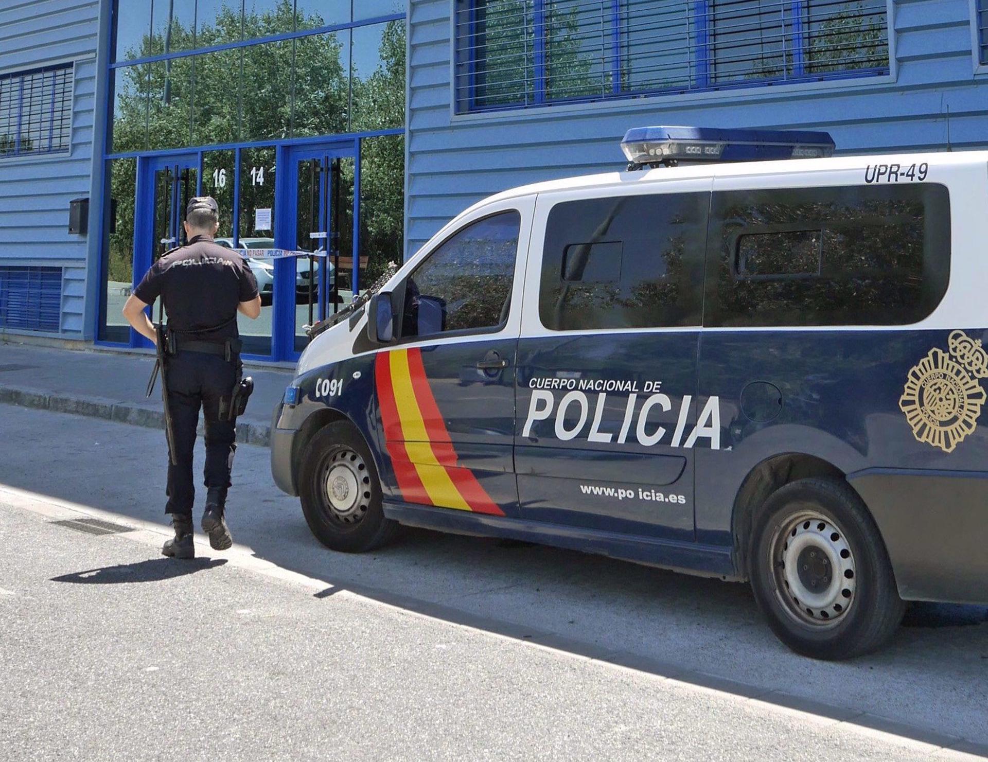 La Policía Nacional detiene a un menor por comportamiento ofensivo en el Hércules-Atlético B La Policía Nacional detiene a un menor por comportamiento ofensivo en el Hércules-Atlético B