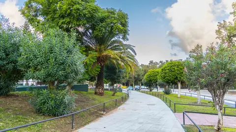 Vista de una de las calles remodeladas por las obras de la Barriada Andalucía Vista de una de las calles remodeladas por las obras de la Barriada Andalucía