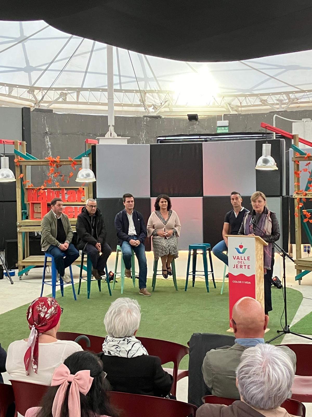 La Junta de Extremadura pone en valor el reclamo turístico que supondrá la Otoñada 2024 que se celebra en el Valle del Jerte La Junta de Extremadura pone en valor el reclamo turístico que supondrá la Otoñada 2024 que se celebra en el Valle del Jerte