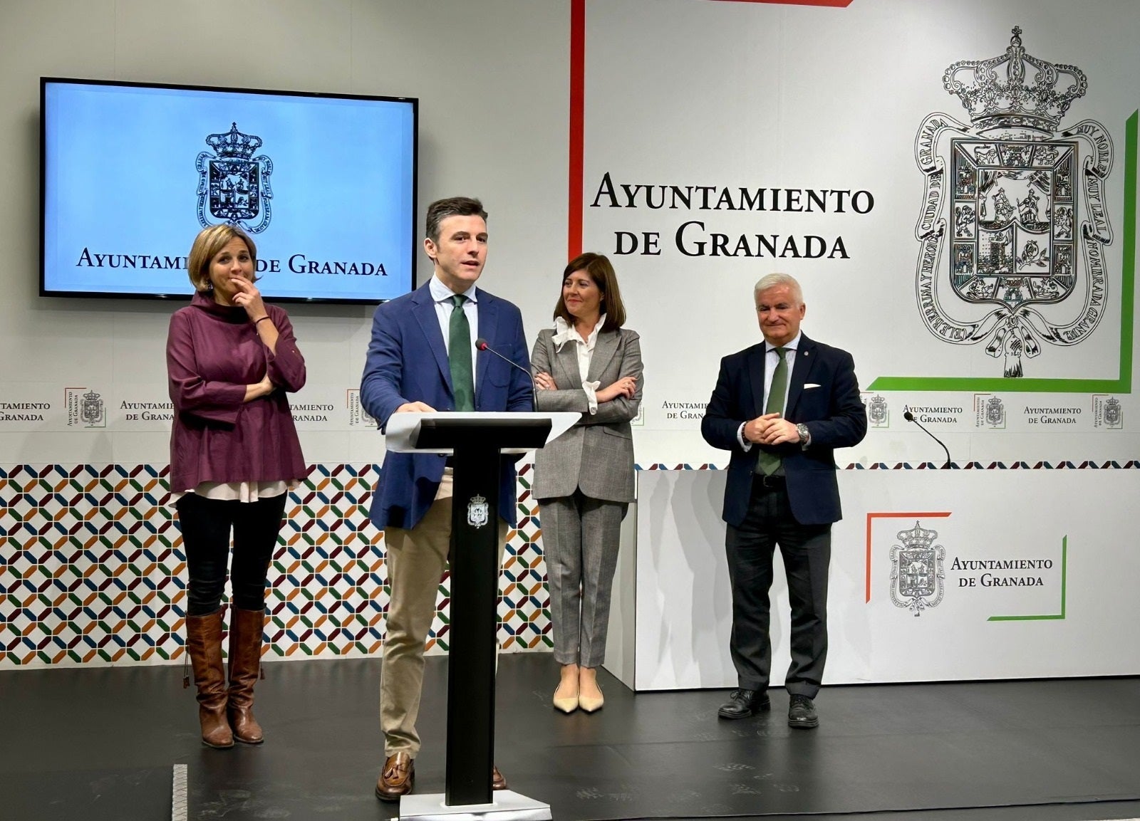 El Ayuntamiento anuncia un paquete de medidas para luchar contra las pintadas vandálicas El Ayuntamiento anuncia un paquete de medidas para luchar contra las pintadas vandálicas