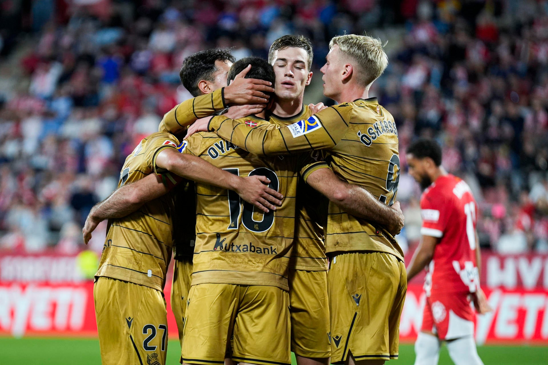Oyarzabal lleva a la Real a la victoria en el Montilivi con un gol de cabeza Oyarzabal lleva a la Real a la victoria en el Montilivi con un gol de cabeza