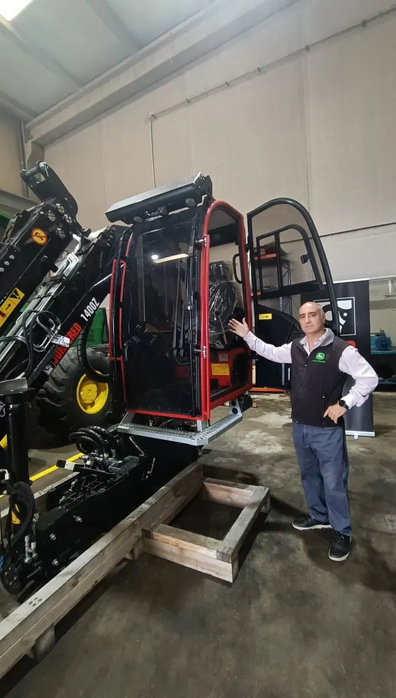 El gerente de Surguifor, Juan Juárez, durante la Jornada de Puertas Abiertas. El gerente de Surguifor, Juan Juárez, durante la Jornada de Puertas Abiertas.