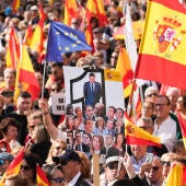 Vista de la manifestación convocada por la Plataforma por la España Constitucional para pedir elecciones.