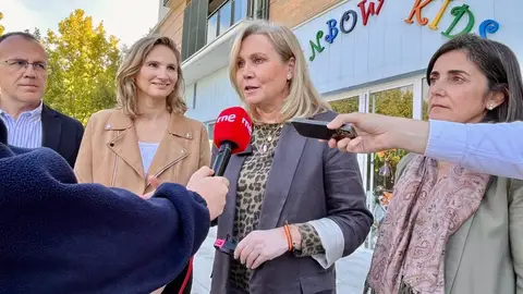 El PP subraya que la ley de Conciliación de Feijóo ofrece "soluciones" mientras Sánchez sólo busca mantener el poder El PP subraya que la ley de Conciliación de Feijóo ofrece "soluciones" mientras Sánchez sólo busca mantener el poder